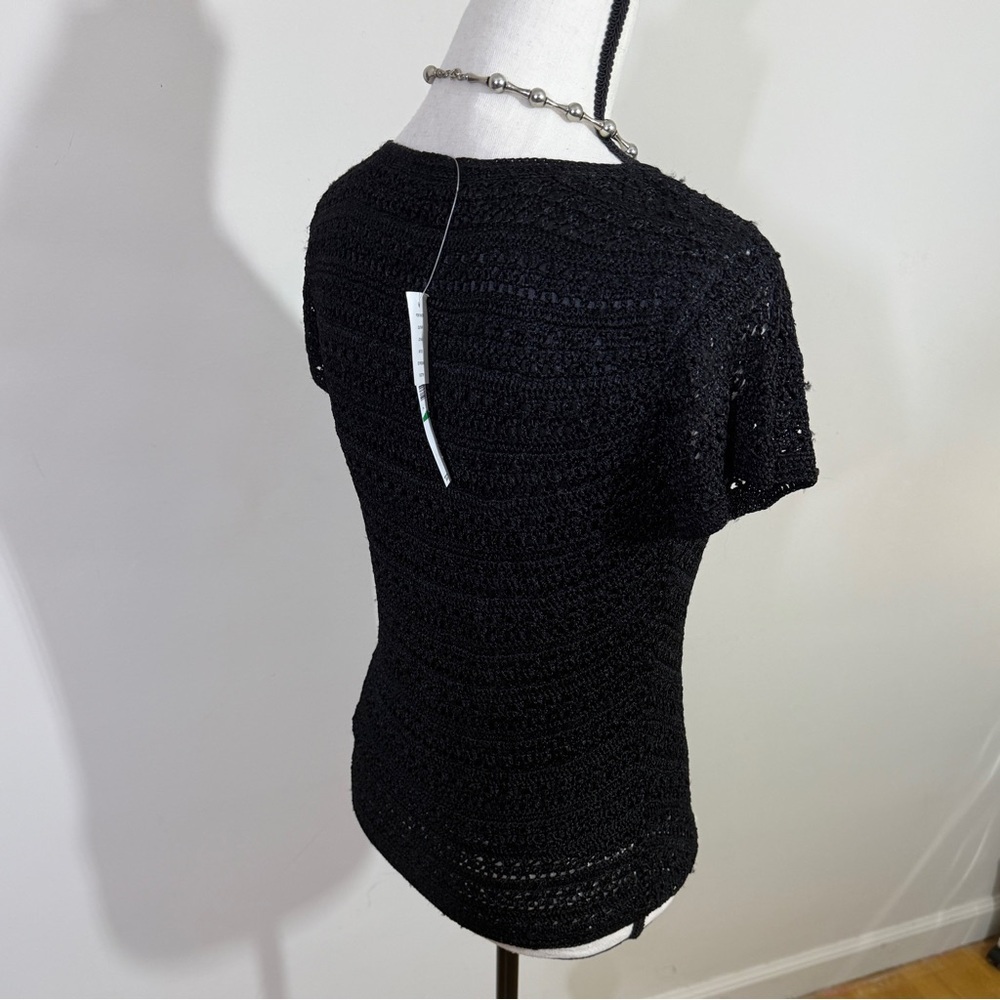 Jones Wear Black Crochet V-Neck Short Sleeve Top New with tags - Picture 4 of 12
